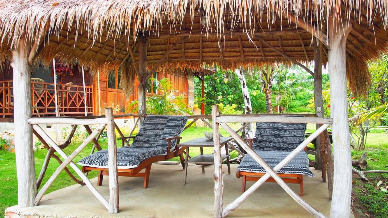 Villa Tengkek Karimunjawa Exterior photo