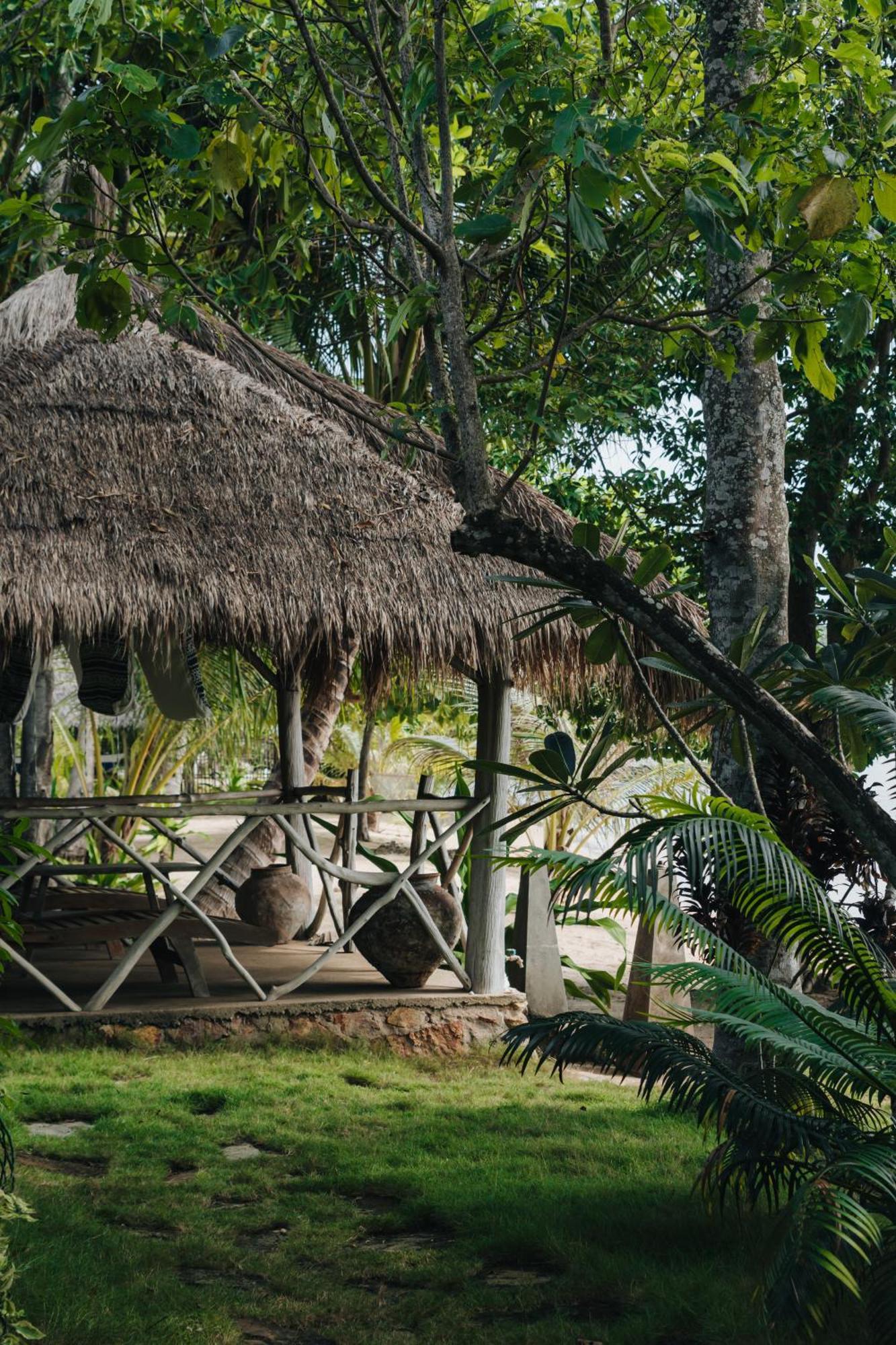 Villa Tengkek Karimunjawa Exterior photo